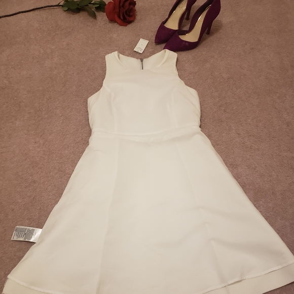 Banana Republic Puff White Dress - Picture 7 of 10